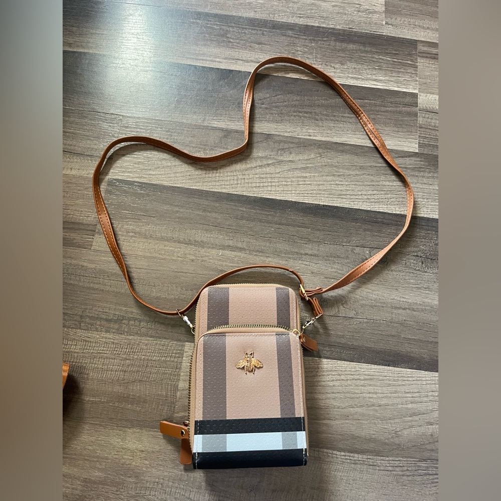 Crossbody purse